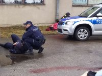Ćwiczenia dowódczo-sztabowe w Czeremsze- podczas strzelaniny jeden z policjantów zostaje ranny